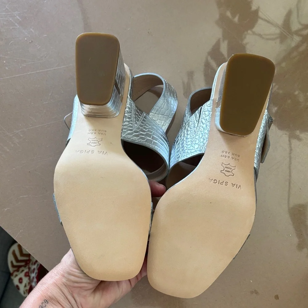 Via Spiga Metallic Croc-Embossed Sandals Sz 8.5 - Picture 4 of 5